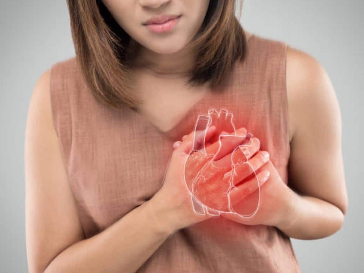 युवा महिलाओं में क्यों बढ़ रहा हृदय रोग का खतरा, एक्सपर्ट से जानिए महिलाओं में उम्र के अनुसार हृदय रोगाें से बचाव के उपाय